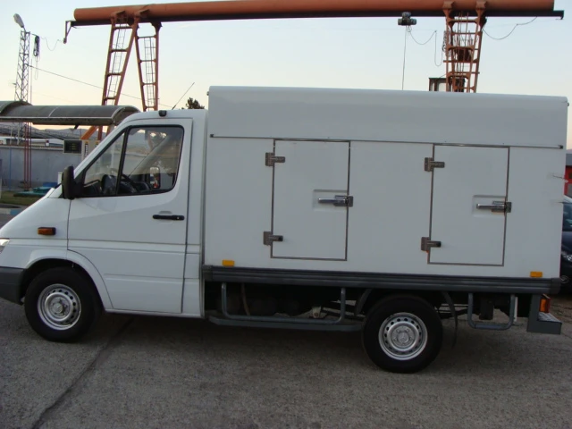 Mercedes-Benz Sprinter 311 ХЛАДИЛЕН, снимка 7 - Бусове и автобуси - 48597584