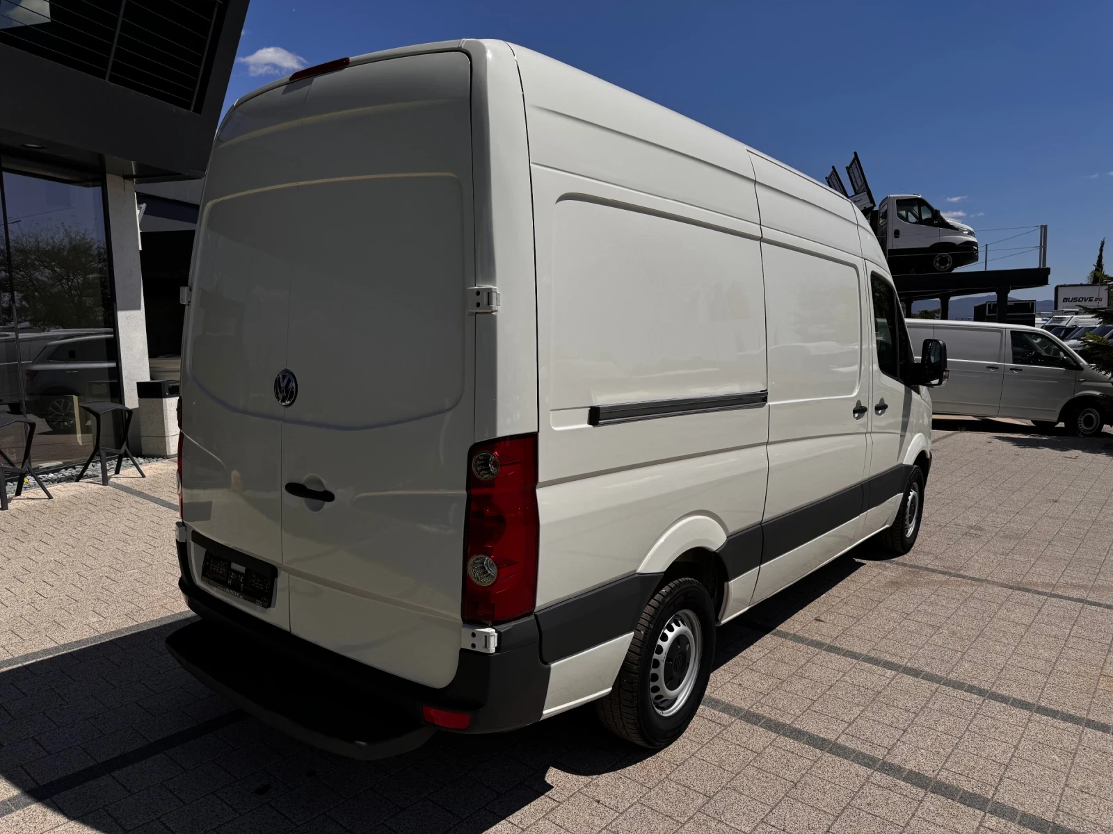 VW Crafter 2.5TDI Клима L2H2  - изображение 5