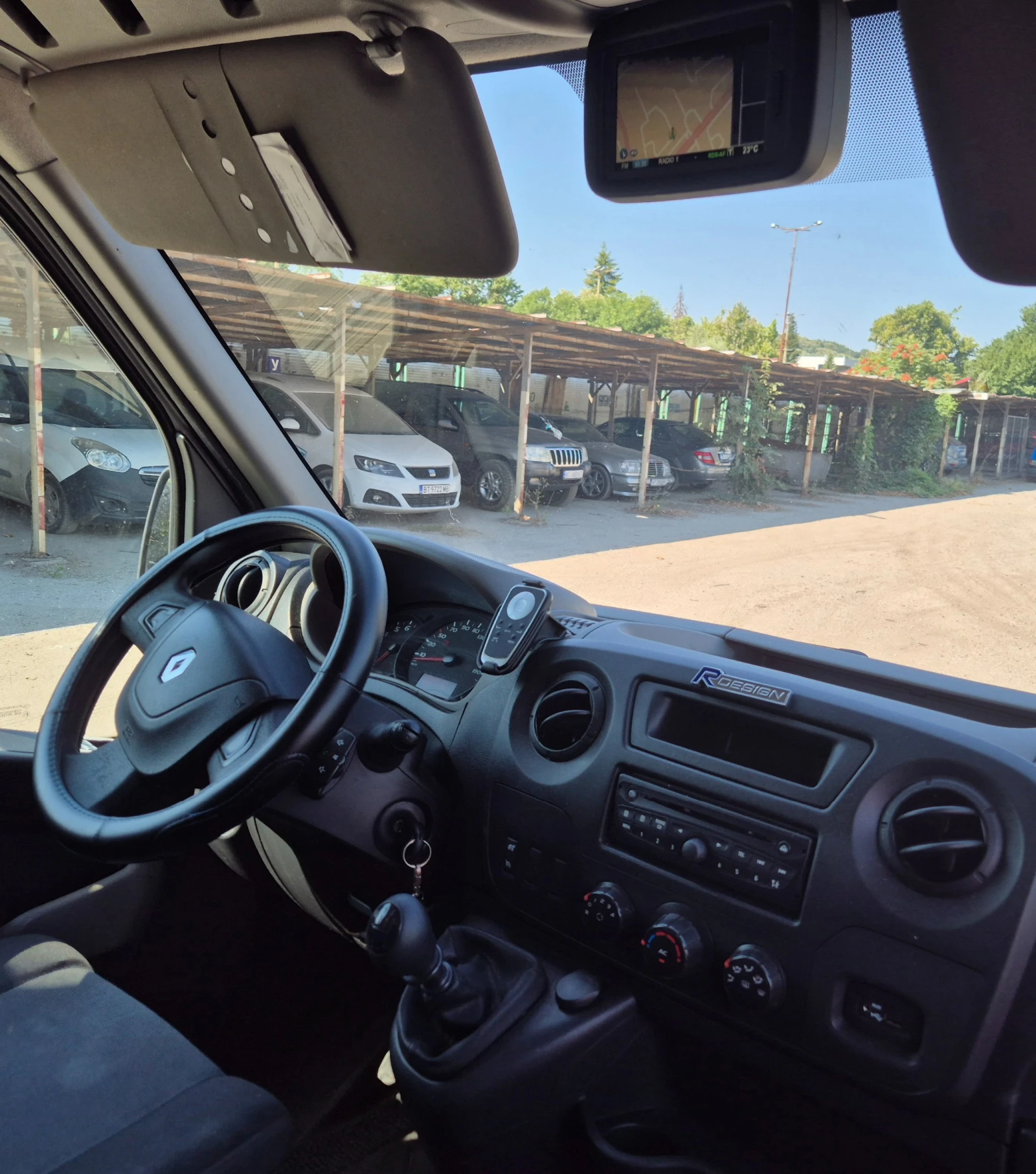 Renault Master 2.3/двойна г./падащ борд, снимка 4 - Бусове и автобуси - 55667925