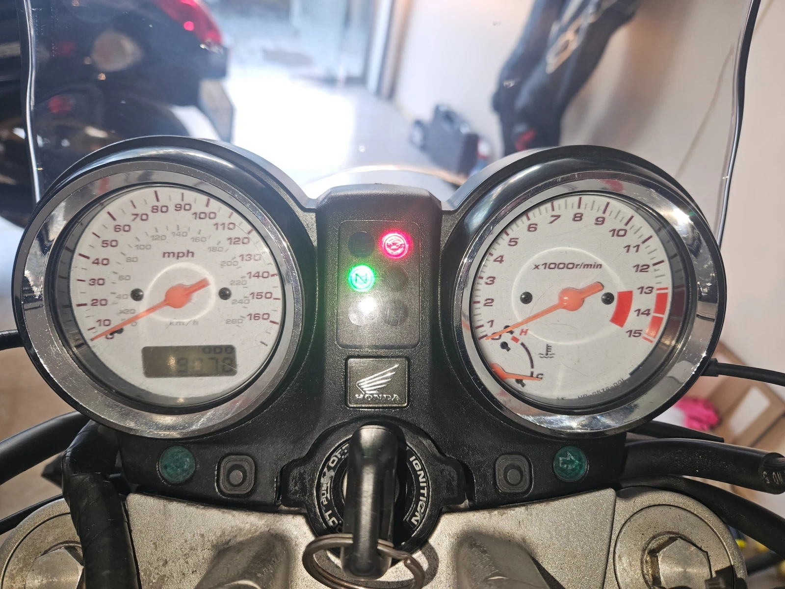 Honda Hornet 600, снимка 8 - Мотоциклети и мототехника - 54370253