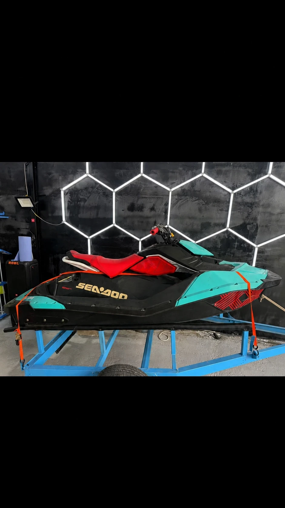 Джет Bombardier Sea Doo Spark Trixx