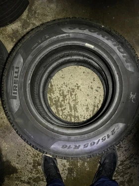 Гуми Зимни 215/65R16, снимка 2 - Гуми и джанти - 46829778