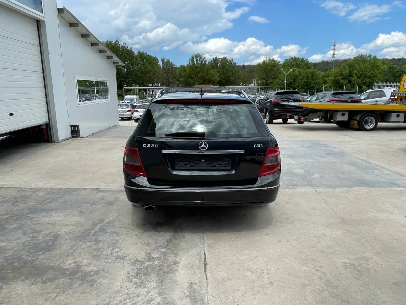 Mercedes-Benz C 220 2.2cdi * AMG* NAVI* UNIKAT* , снимка 6 - Автомобили и джипове - 35264702
