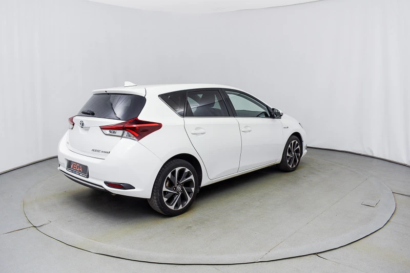 Toyota Auris 1.8i Hybrid 48000Km., снимка 5 - Автомобили и джипове - 48764459