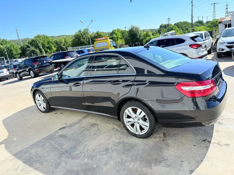 Mercedes-Benz E 200 2.0i * Nova* UNIKAT* , снимка 4 - Автомобили и джипове - 43420345