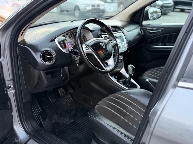 Lancia Delta * ИТАЛИЯ* LED* 1.6-120* MULTIJET* КОЖА* EURO 5* , снимка 13 - Автомобили и джипове - 47792088