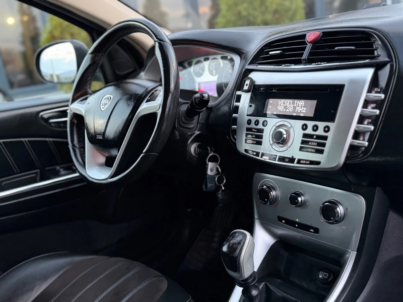 Lancia Delta * ИТАЛИЯ* LED* 1.6-120* MULTIJET* КОЖА* EURO 5* , снимка 12 - Автомобили и джипове - 47792088