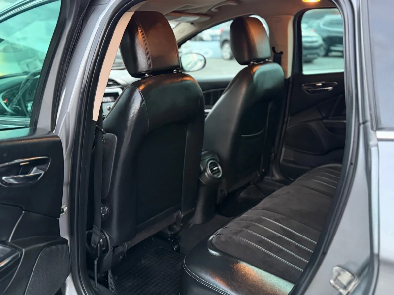 Lancia Delta * ИТАЛИЯ* LED* 1.6-120* MULTIJET* КОЖА* EURO 5* , снимка 10 - Автомобили и джипове - 47792088