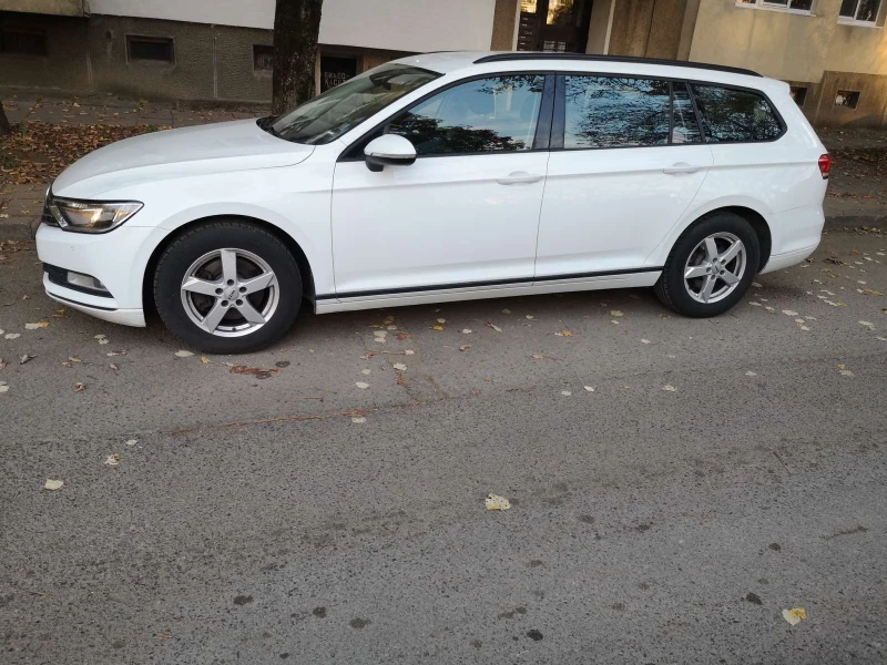 VW Passat, снимка 6 - Автомобили и джипове - 47820905