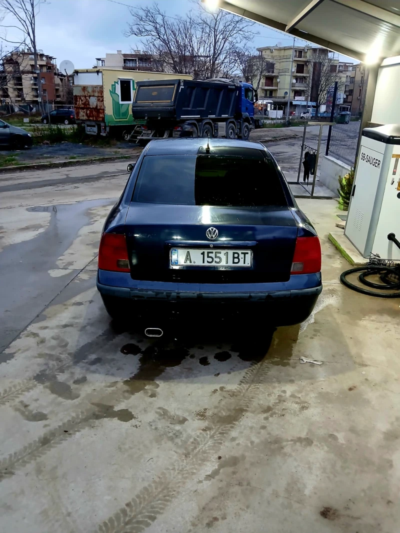 VW Passat 1.9 TDI, снимка 4 - Автомобили и джипове - 49010999