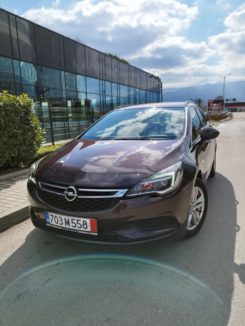 Opel Astra K, ПОДГРЕВ ВОЛАН/СЕДАЛКИ, КЛИМАТРОНИК, CarPlay ТОП, снимка 1 - Автомобили и джипове - 49378116