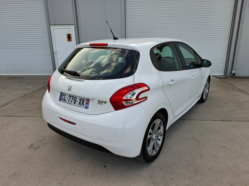 Peugeot 208 1.6e-hdi NAVI, снимка 4 - Автомобили и джипове - 49535205