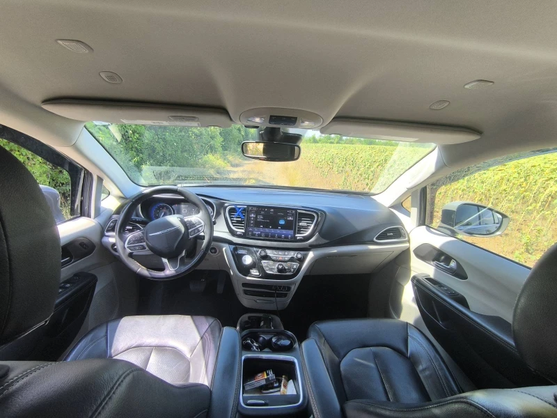 Chrysler Pacifica, снимка 13 - Автомобили и джипове - 52260737