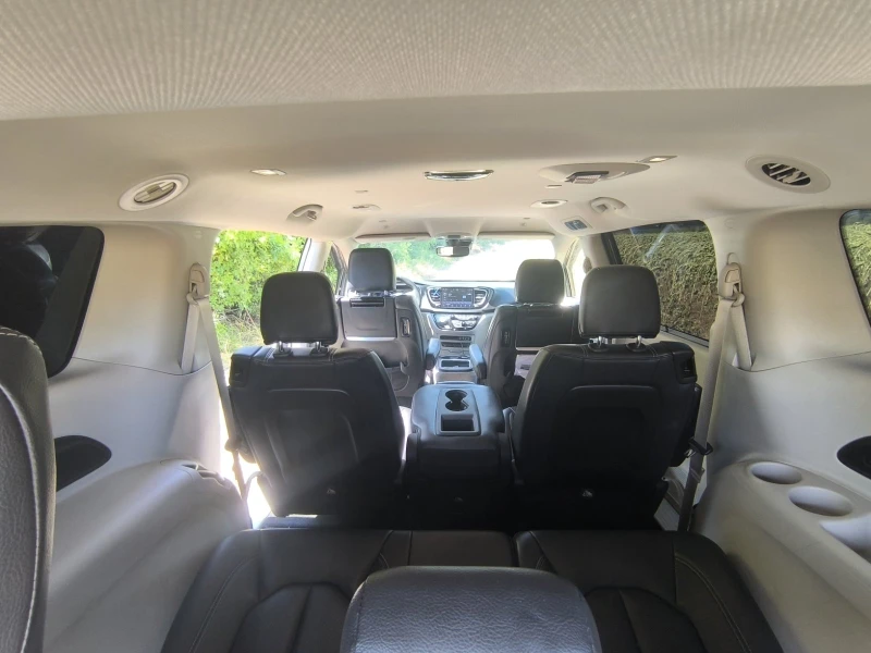 Chrysler Pacifica, снимка 11 - Автомобили и джипове - 52260737