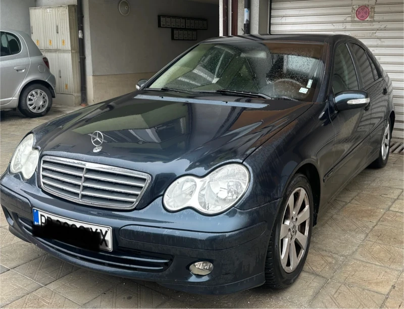 Mercedes-Benz C 180 Komoressor, снимка 5 - Автомобили и джипове - 51838568