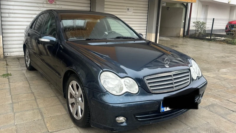Mercedes-Benz C 180 Komoressor, снимка 7 - Автомобили и джипове - 51838568