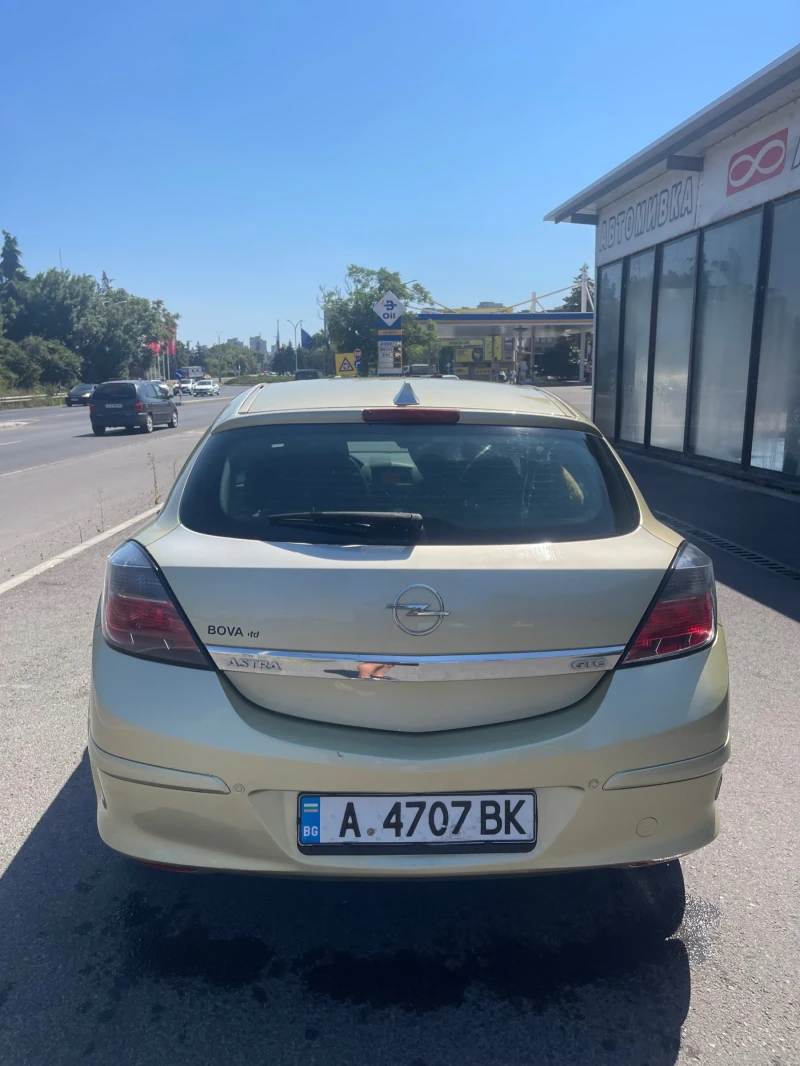 Opel Astra GTC LPG първи собственик, снимка 9 - Автомобили и джипове - 52729442