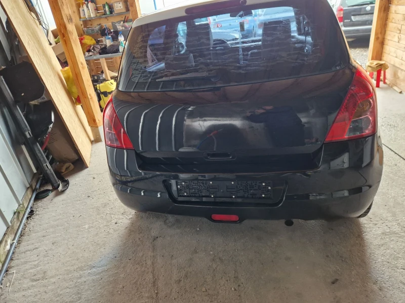 Suzuki Swift 1.3i 16v 90hp.LPG ITALIA, снимка 4 - Автомобили и джипове - 52119172