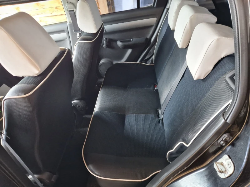 Suzuki Swift 1.3i 16v 90hp.LPG ITALIA, снимка 10 - Автомобили и джипове - 52119172