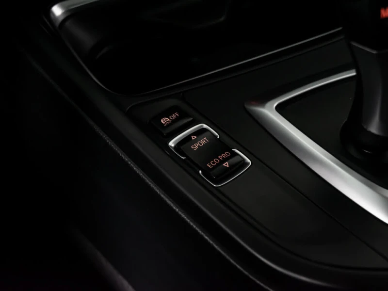 BMW 328 xDrive* CarFax* АвтоКредит* (ЦЕНА ДО БГ), снимка 12 - Автомобили и джипове - 53292261