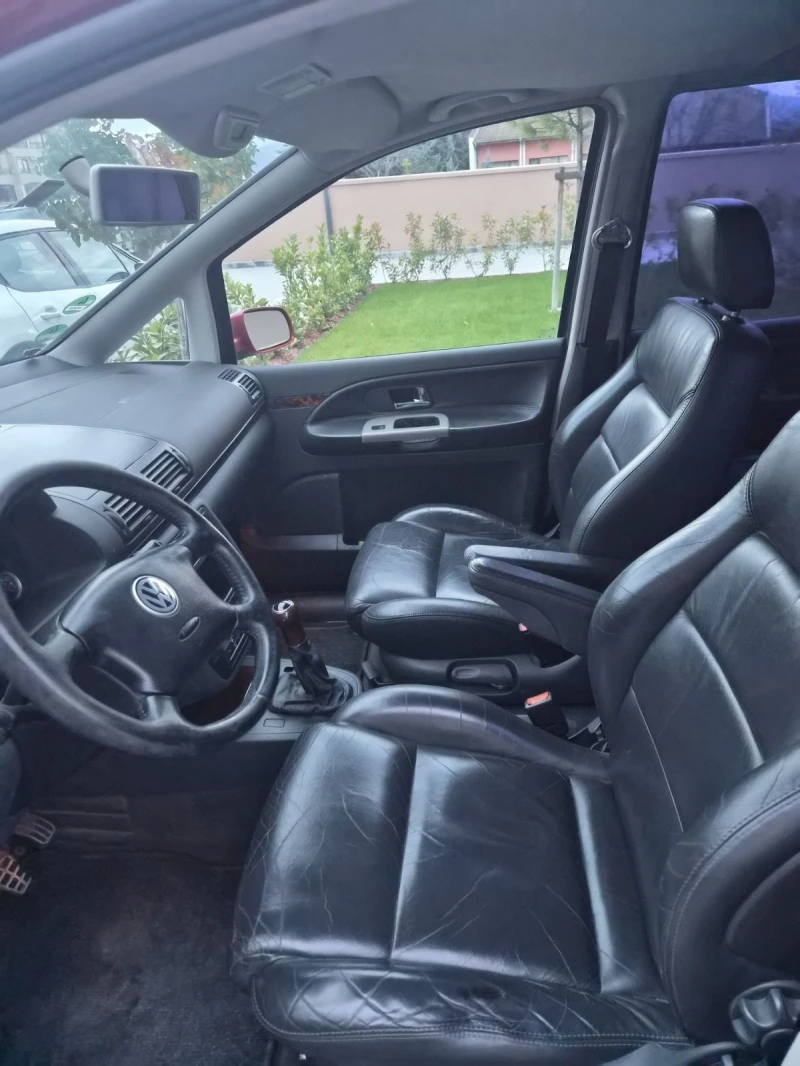 VW Sharan 1.9TDI, снимка 12 - Автомобили и джипове - 53301386