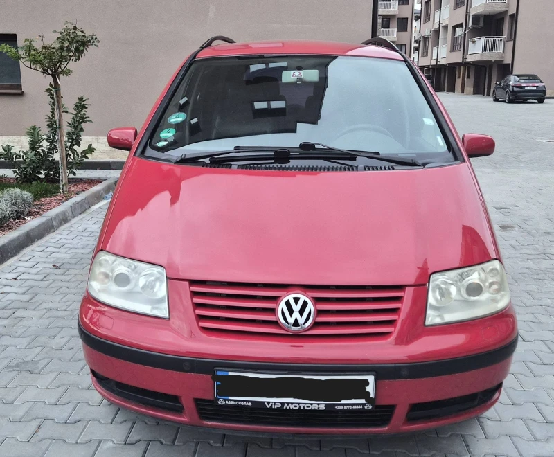 VW Sharan 1.9TDI, снимка 2 - Автомобили и джипове - 53301386