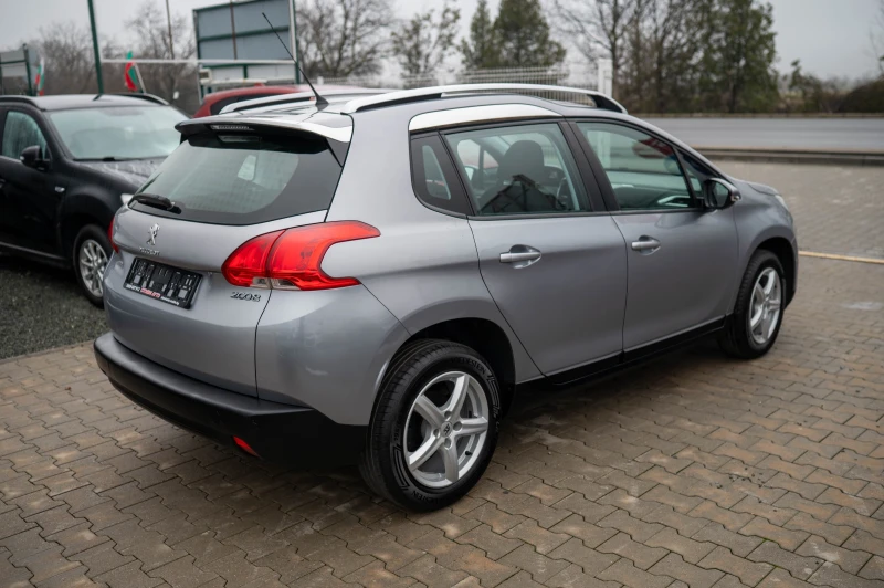 Peugeot 2008 бензин* 82кс* LED* 2014г, снимка 6 - Автомобили и джипове - 53448155