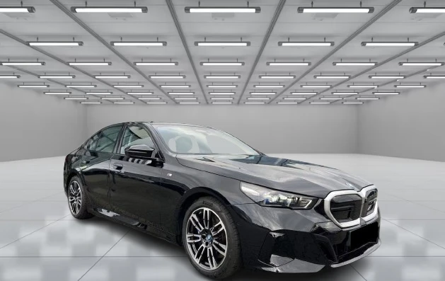 BMW i5 M60 xDrive = M-Sport = Гаранция