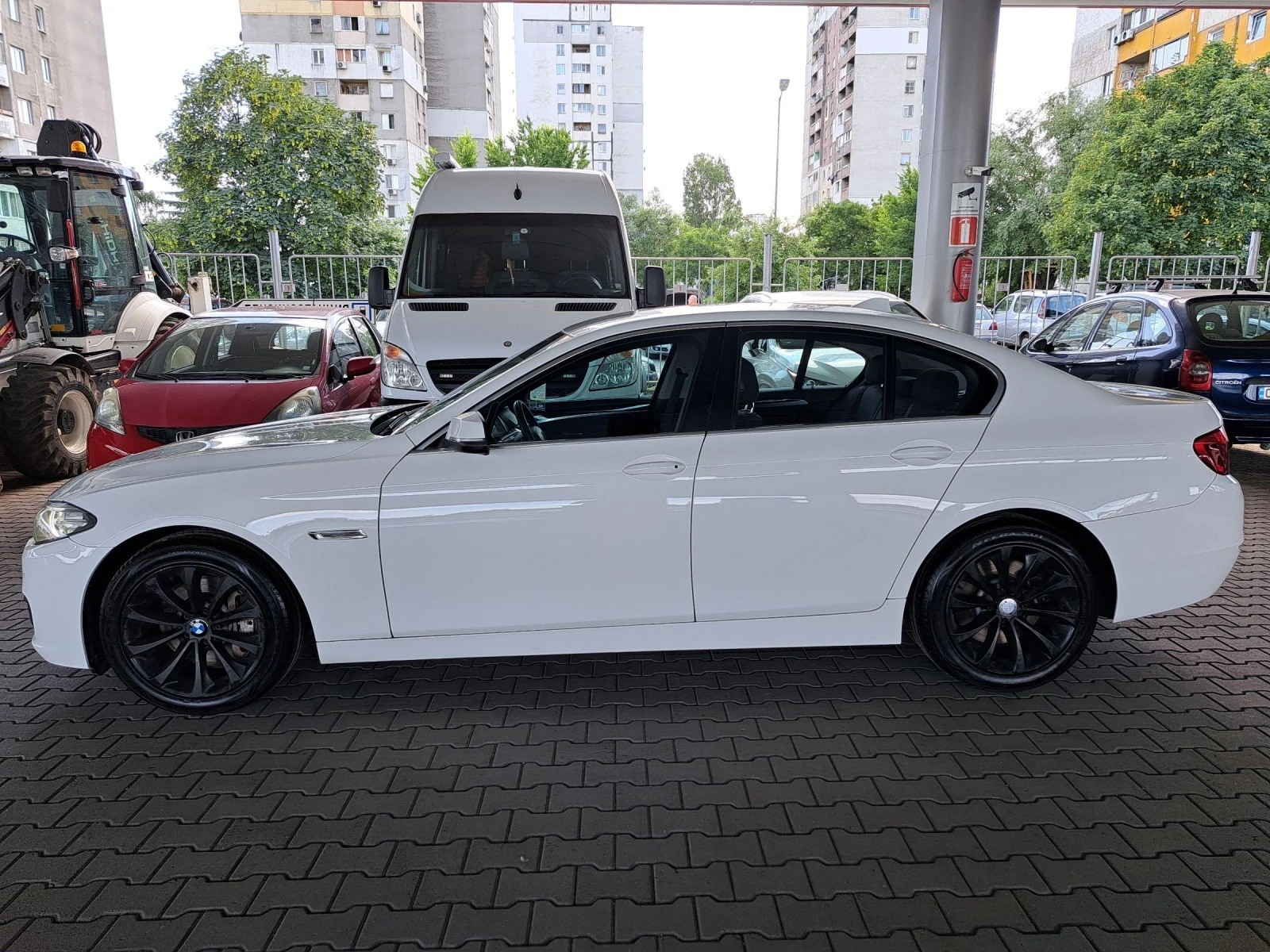 BMW 530 3.0D 258ps.ITALIAfeis - изображение 3