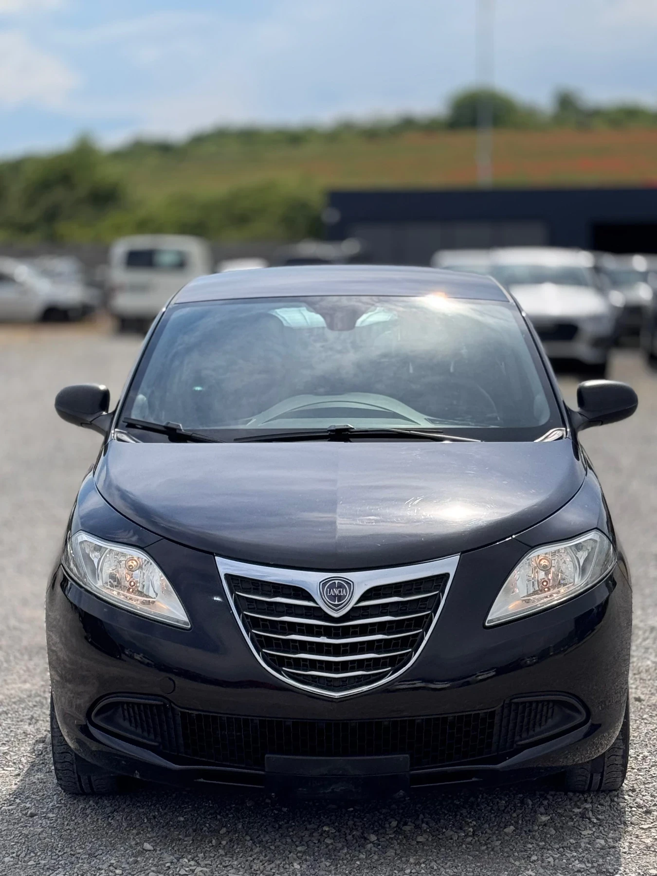 Lancia Ypsilon 1.3d - изображение 2