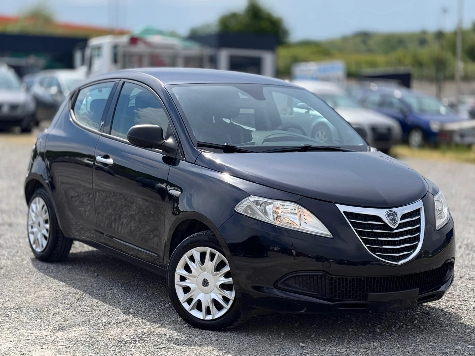 Lancia Ypsilon 1.3d - изображение 3
