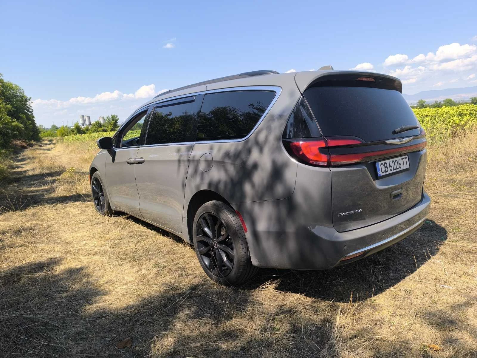 Chrysler Pacifica  - изображение 2