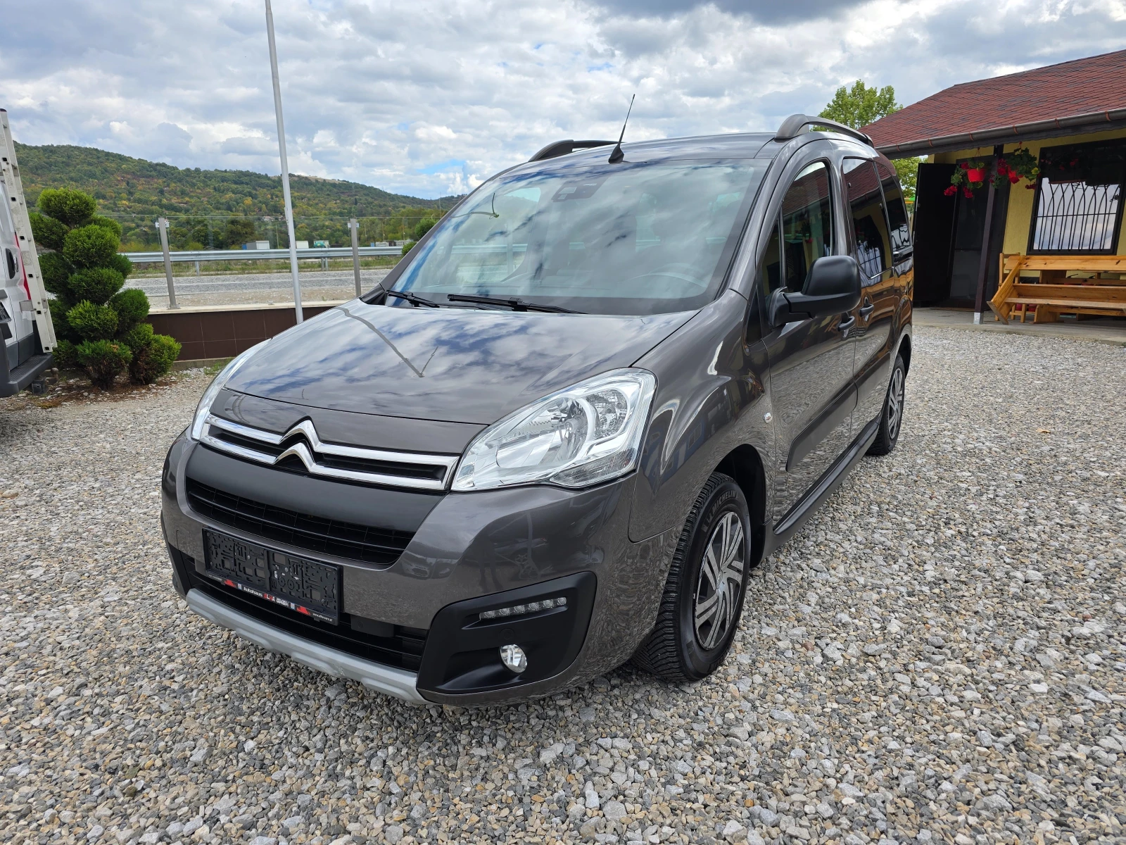 Citroen Berlingo 1, 6HDI AVTOMATIK REALNI KILOMETRI | Mobile.bg   1