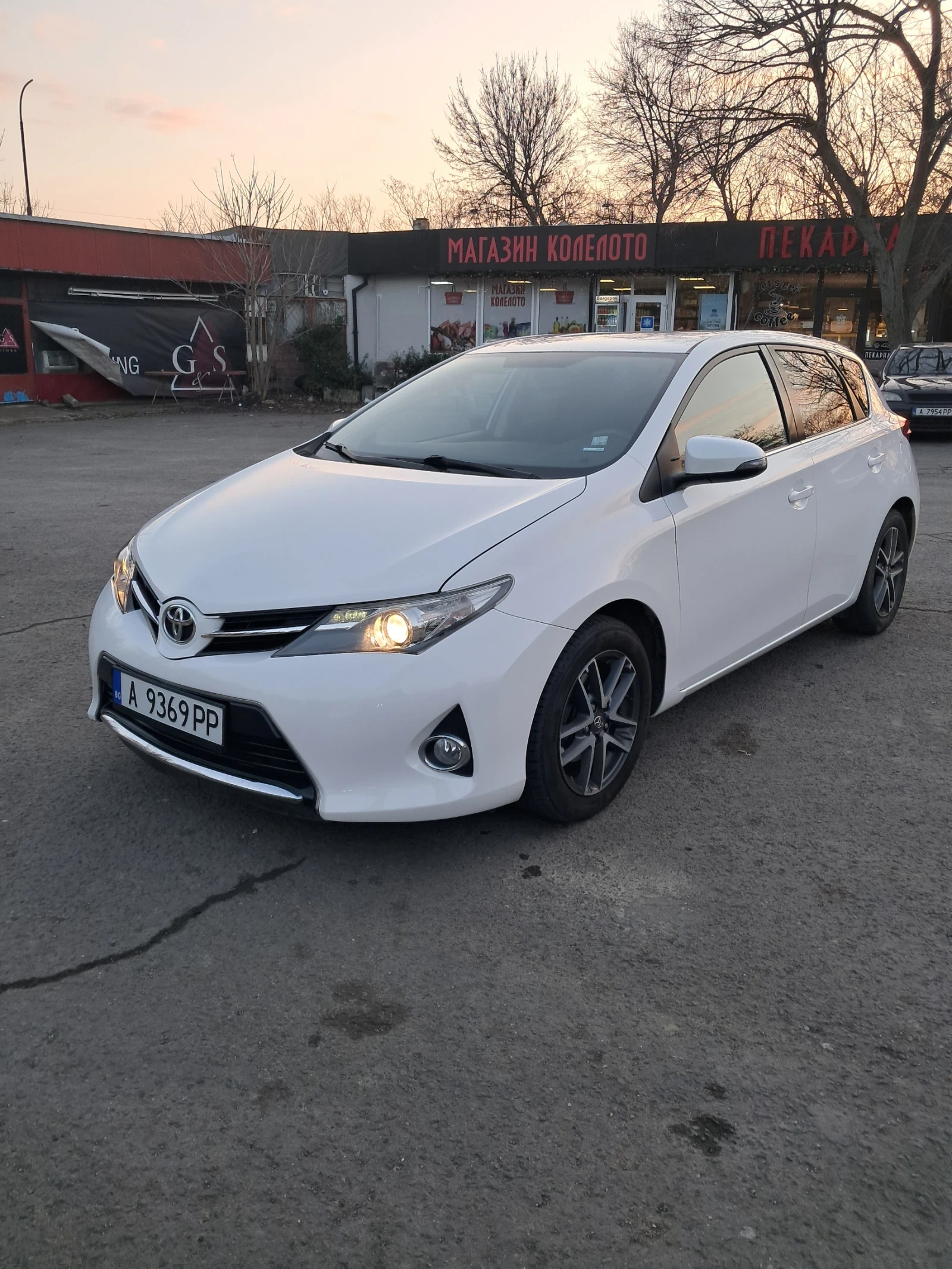 Toyota Auris 1.4 D4D | Mobile.bg � ����������� 2