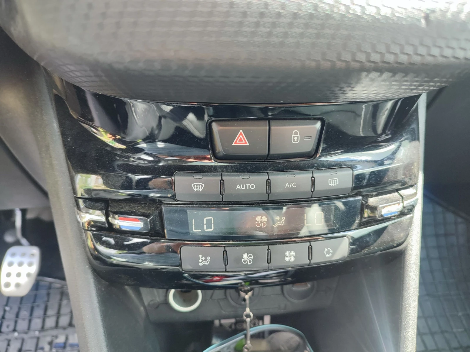 Peugeot 2008 | Mobile.bg � ����������� 11