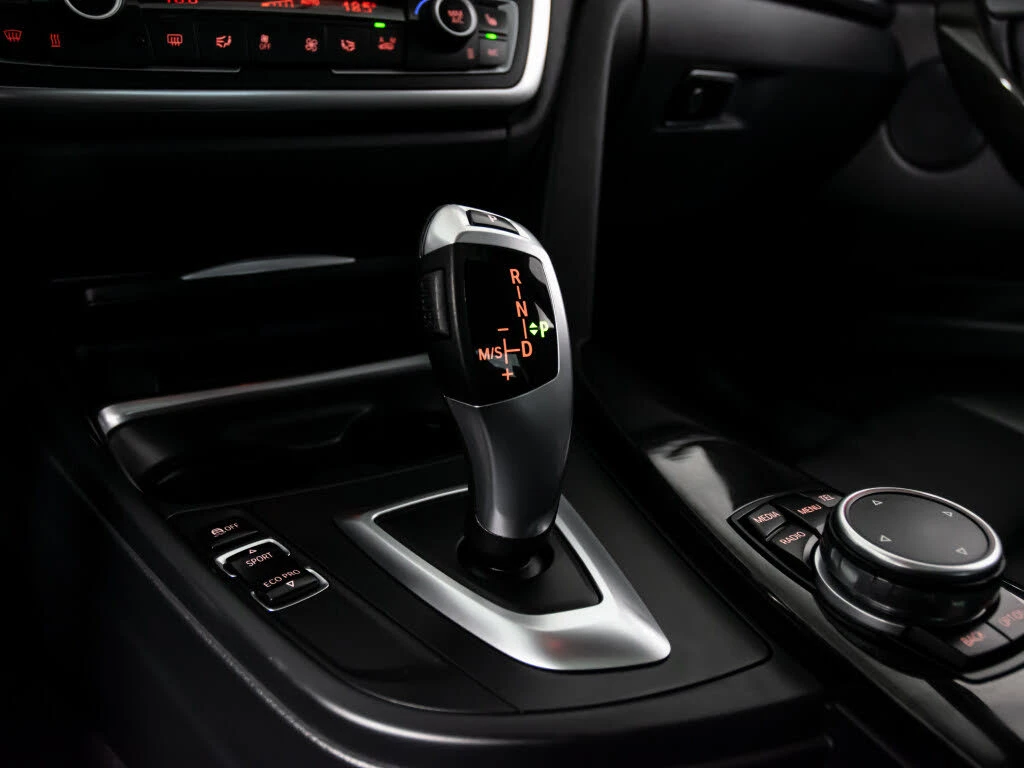 BMW 328 xDrive* CarFax* ����������* (���� �� ��) | Mobile.bg � ����������� 11