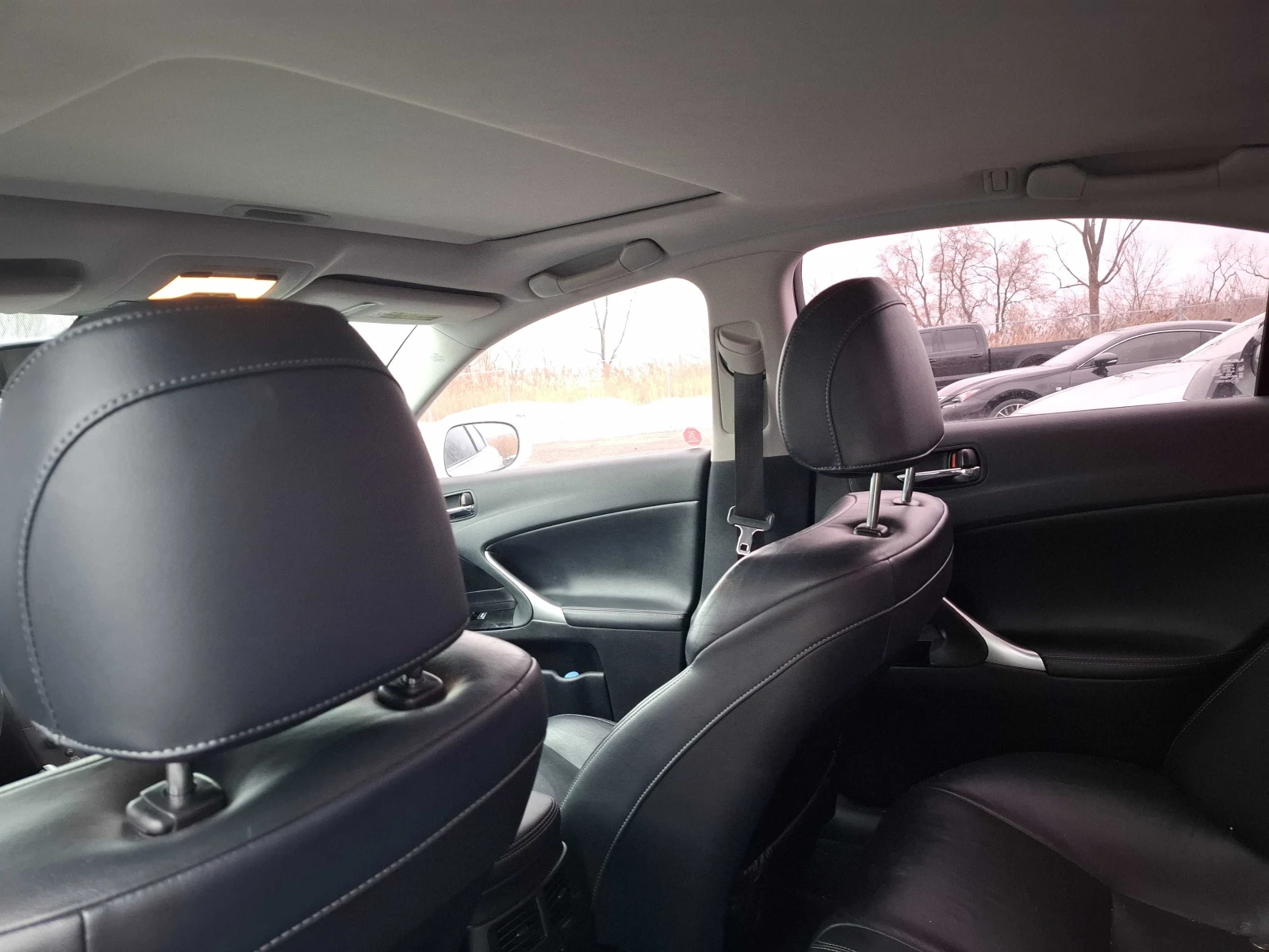 Lexus IS 250 F SPORT * AWD * ЧЕРЕН САЛОН * СЕРВИЗНА ИСТОРИЯ *  - изображение 10