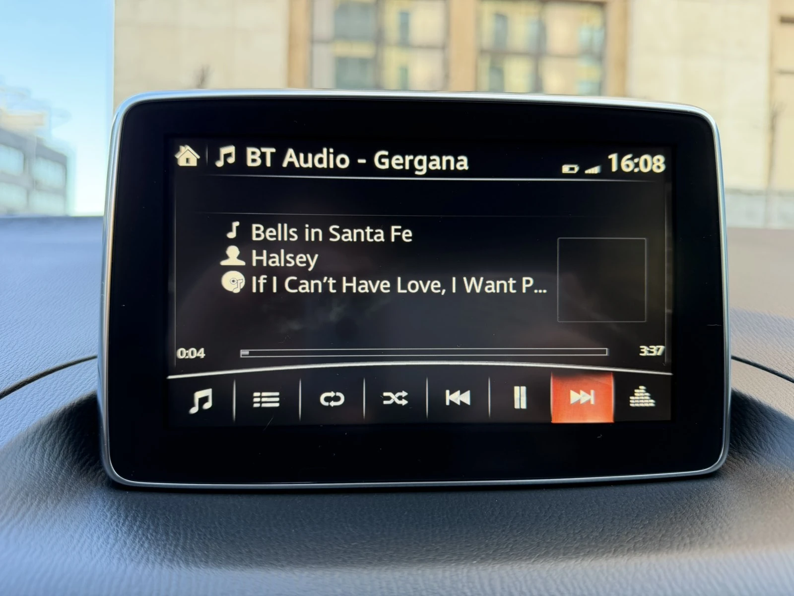 Mazda 3 1.5D, HEAD-UP, КАМЕРА, ПОДГРЕВ, BOSE , снимка 11 - Автомобили и джипове - 53692102