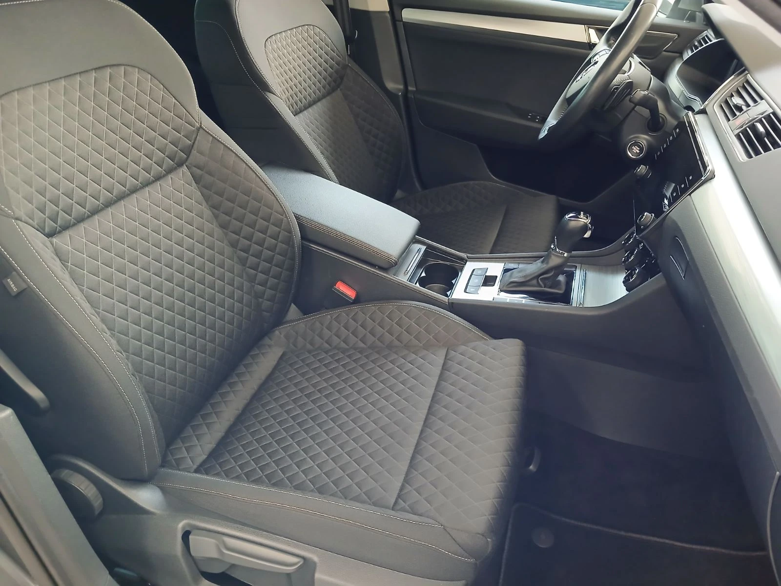 Skoda Superb Ambition 2, 0 TDI/150 �.�. | Mobile.bg � ����������� 7