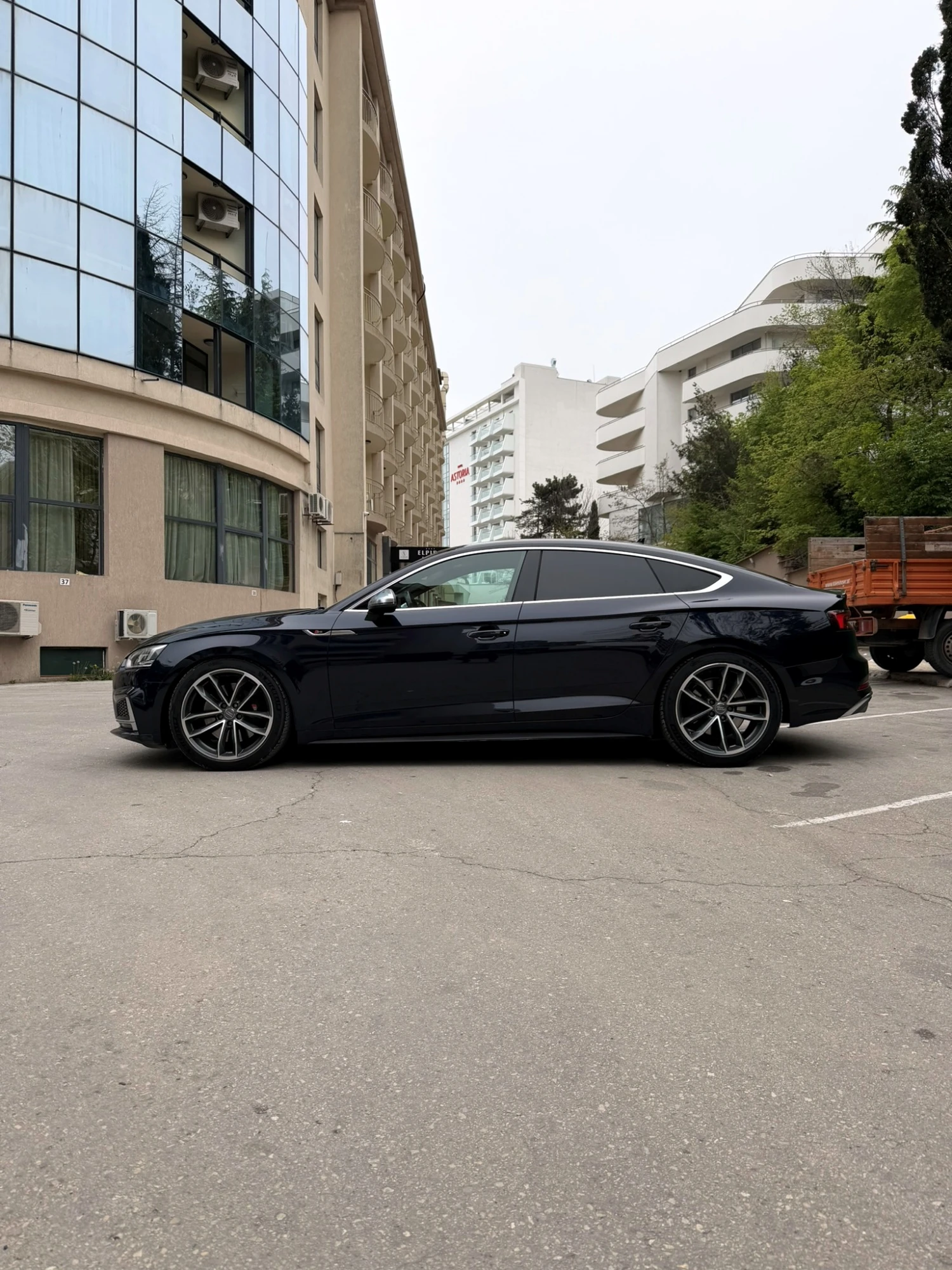 Audi S5 SPORTBACK, снимка 3 - Автомобили и джипове - 54477877