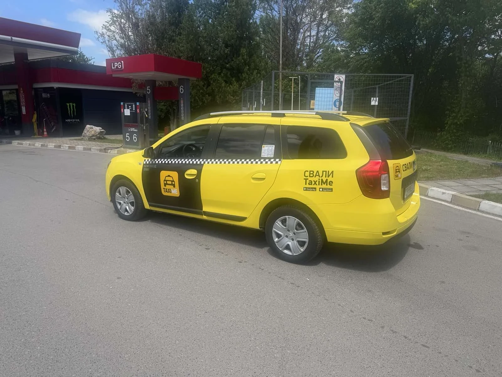 Dacia Logan 1000, снимка 5 - Автомобили и джипове - 54598901