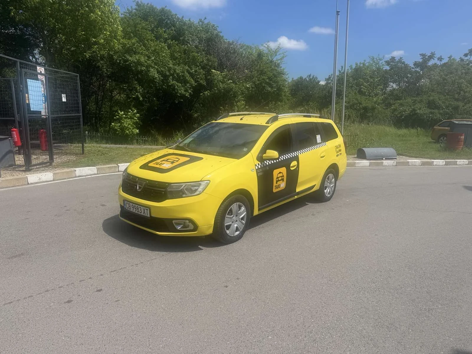 Dacia Logan 1000, снимка 2 - Автомобили и джипове - 54598901