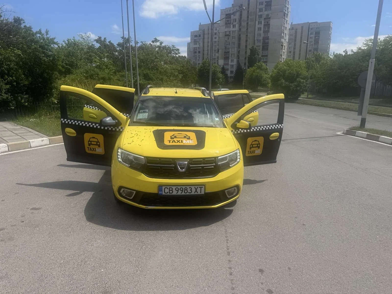 Dacia Logan 1000, снимка 15 - Автомобили и джипове - 54598901