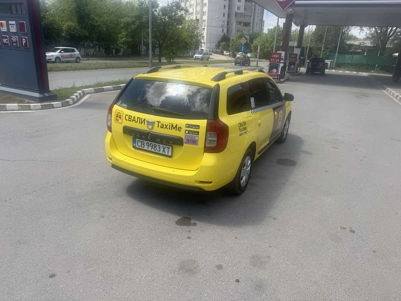 Dacia Logan 1000, снимка 8 - Автомобили и джипове - 54598901