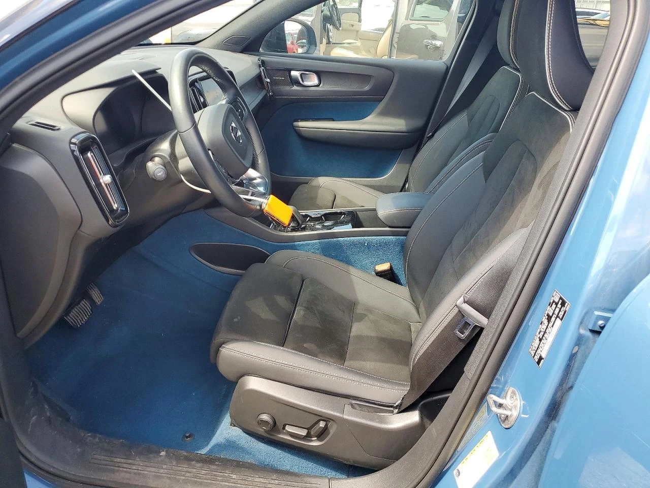 Volvo C40 RECHARGE ULTIMATE* AWD* P8, снимка 7 - Автомобили и джипове - 55175740