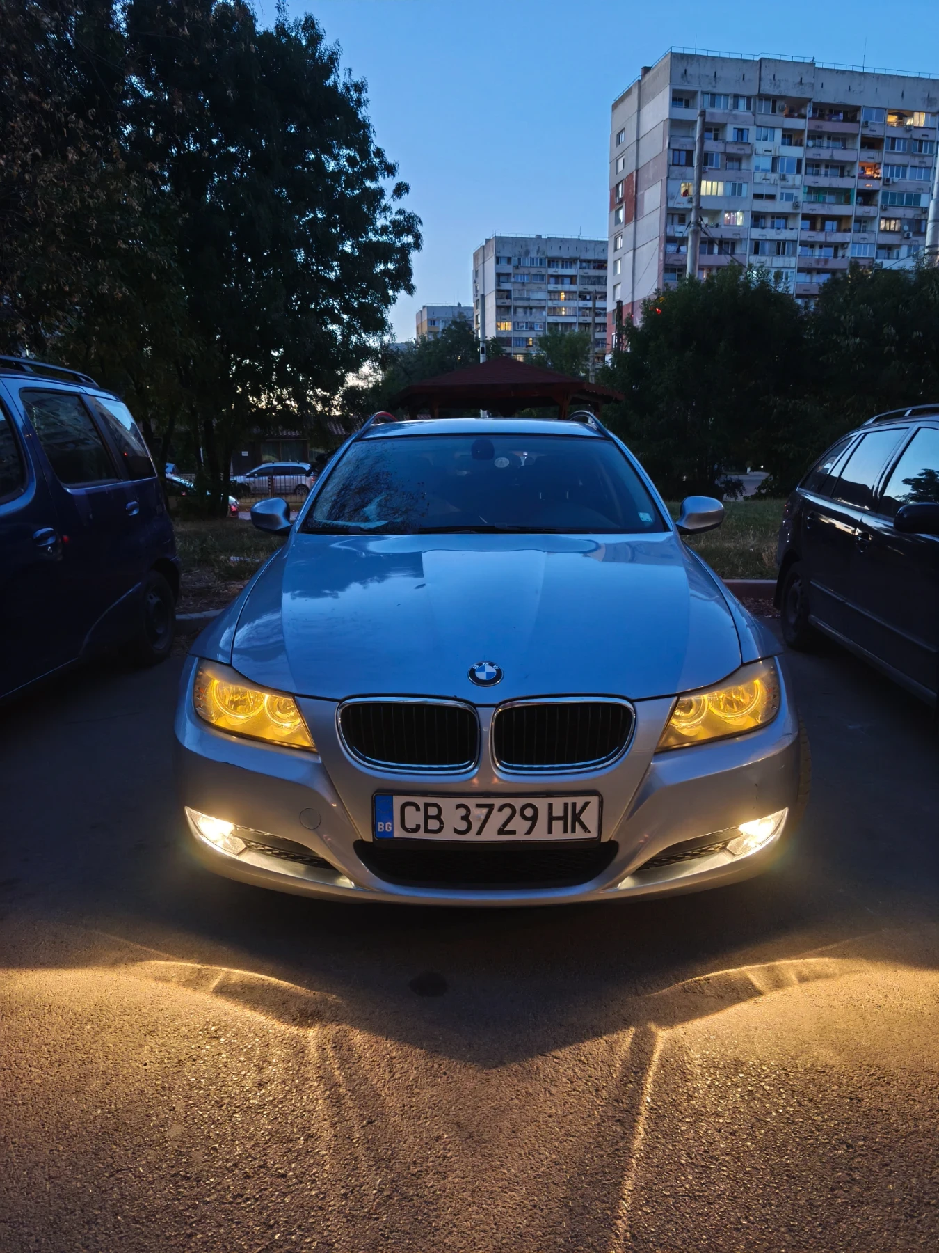 BMW 318 Touring, снимка 4 - Автомобили и джипове - 55734811