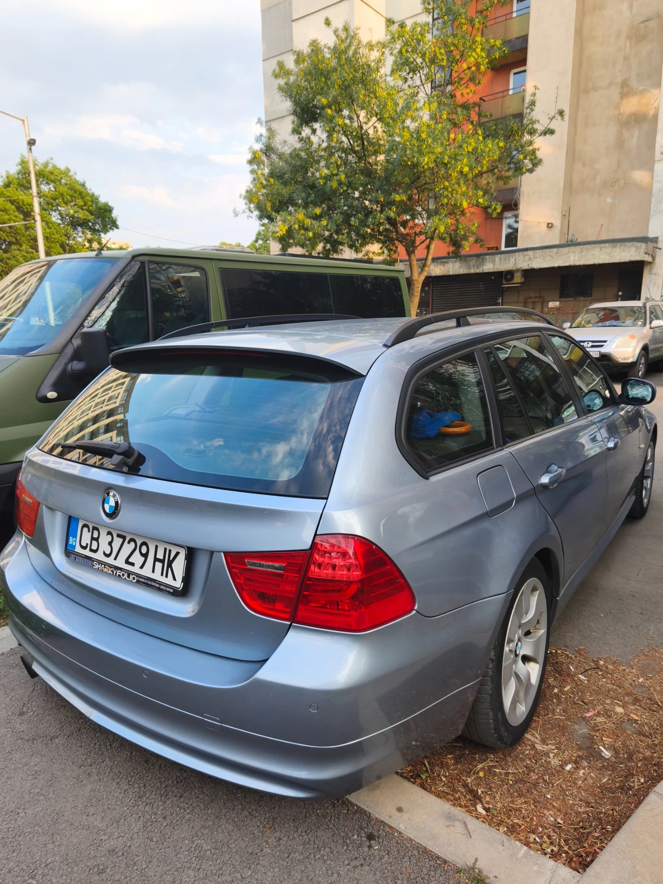 BMW 318 Touring, снимка 7 - Автомобили и джипове - 55734811