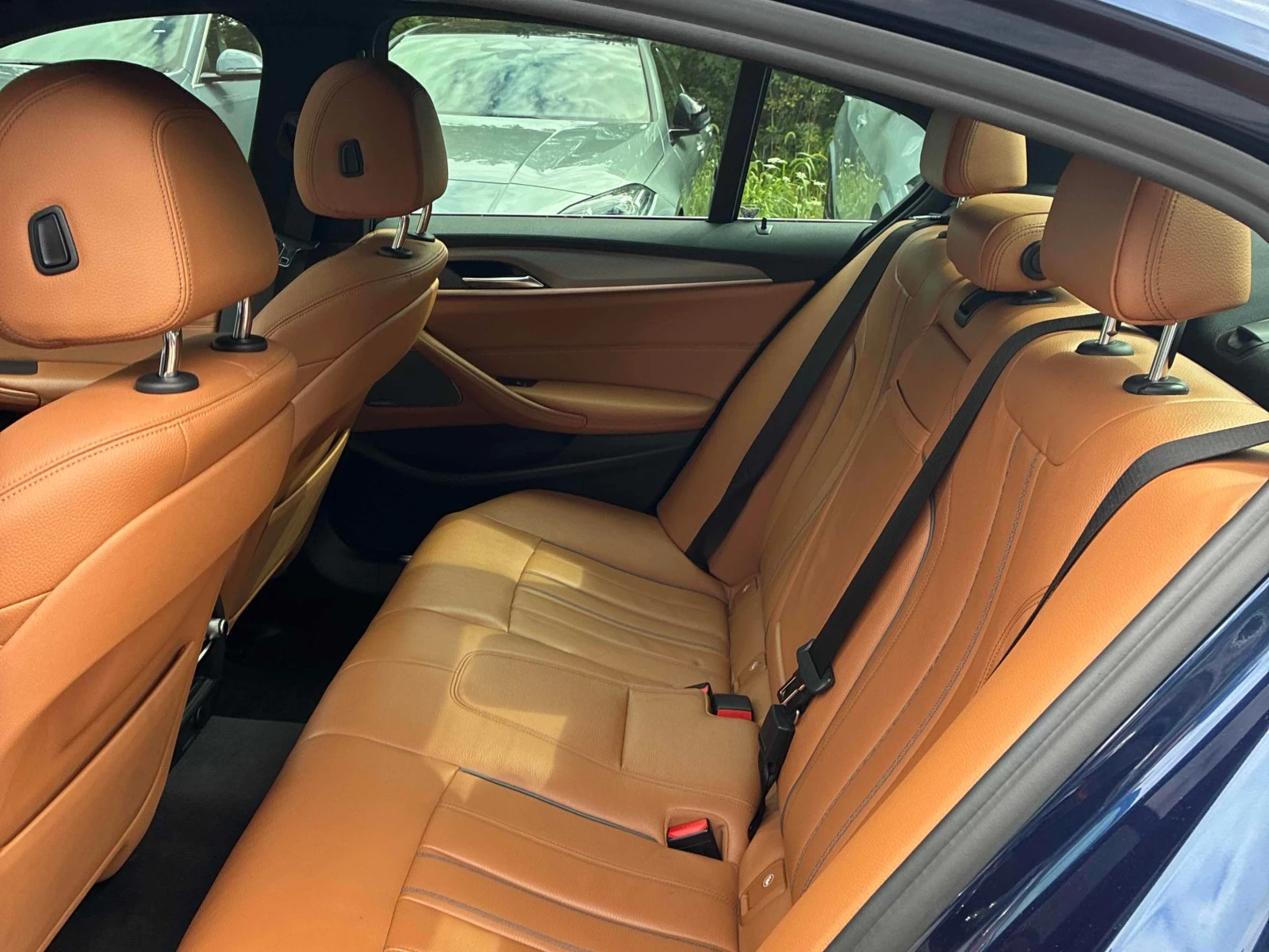 BMW 540 * 540i xDrive * АВТОКРЕДИТ БЕЗ ПЪРВОНАЧАЛНА ВНОСКА, снимка 15 - Автомобили и джипове - 55958649