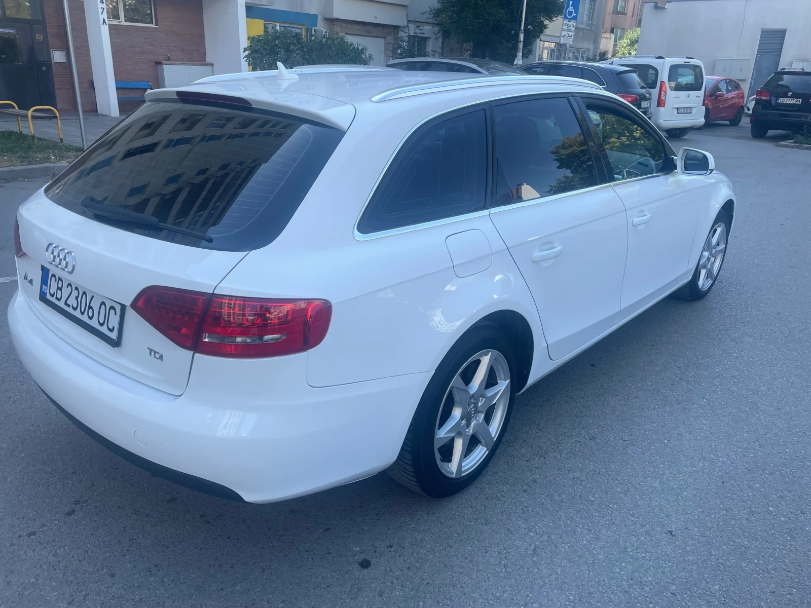 Audi A4 2.0 143кс 🔝, снимка 4 - Автомобили и джипове - 56007648