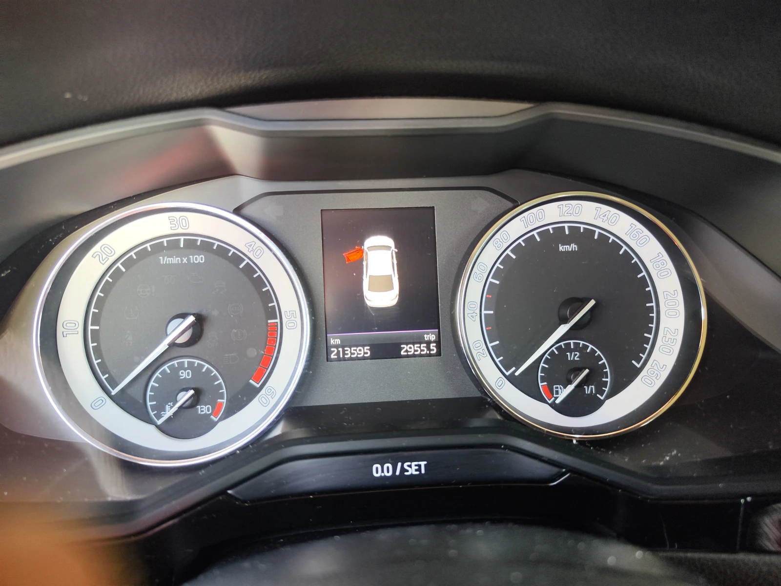 Skoda Superb, снимка 5 - Автомобили и джипове - 56611237